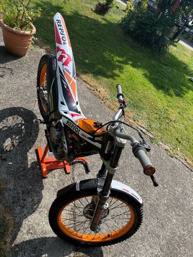 Repsol Honda 260 Trials Bile