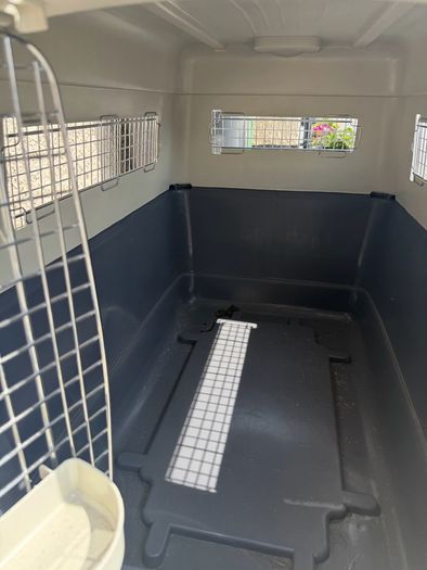 dog crate