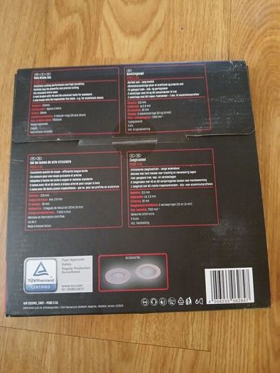 Spare saw blades.