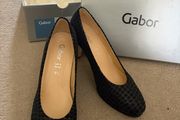 Gabor high heel shoe