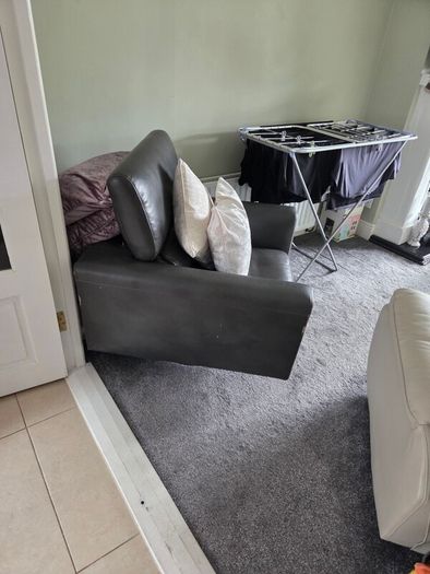 Free leather swivel chair