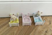Sylvanian Families 3 bunk beds with 2 rabbit children