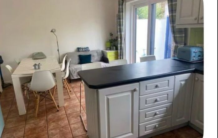 kitchen cupboards free