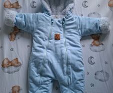 Baby pramsuit