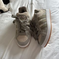 ladies trainers