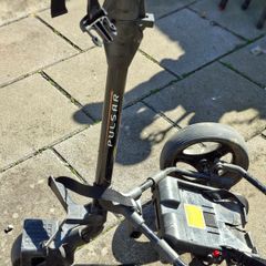 Electronic  golf trolley