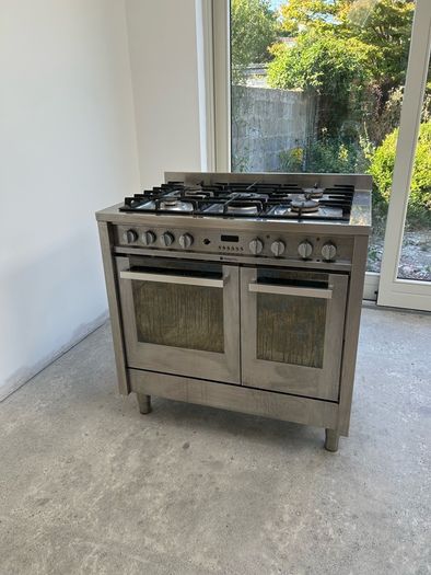 Hotpoint range oven