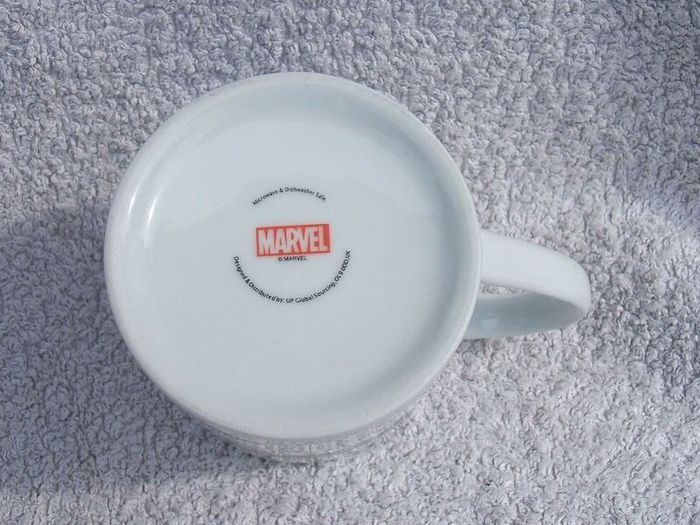 MARVEL AVENGERS (superheroes) - a Captain America porcelain mug