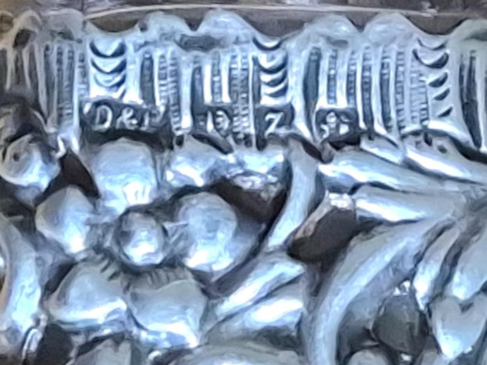 Deakin & Francis, 1899. Sterling Silver Scent bottle. Still with original lid.