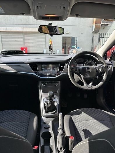 2016 Opel Astra  High Spec  103,000 KM