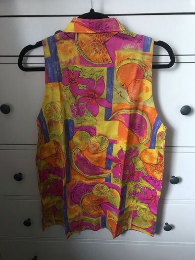 Vintage sleeveless blouse