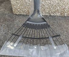 Garden rake