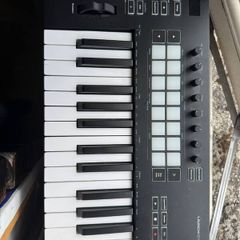 Novation Launchkey 25 MK3