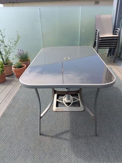 Garden Dining Table & 6 chairs