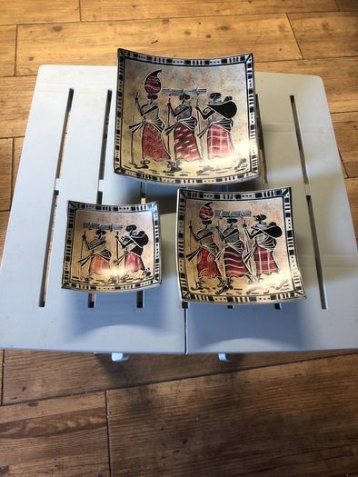 African serving plates