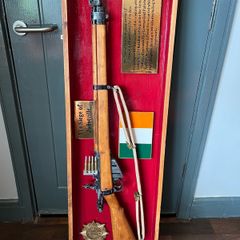 Handcrafted 1:1 Model of the .303 Enfield Rifle