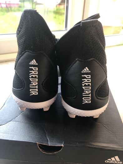 Adidas soccer boots size 5.5 NEW!!!