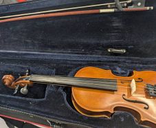 1/8 size violin