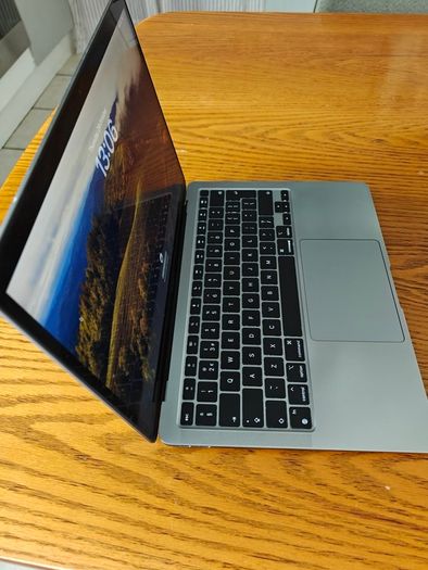 Apple Macbook Air M1 2020