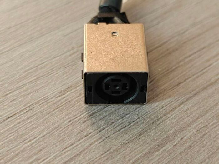 Dell Latitude 13 E5300 5300 DC Power Jack 0D5TX7
