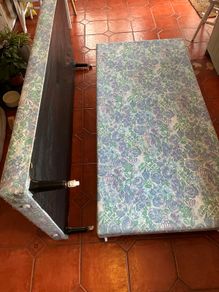 2 x single mattress stands