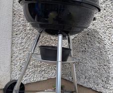 Weber Compact 47cm Charcoal BBQ