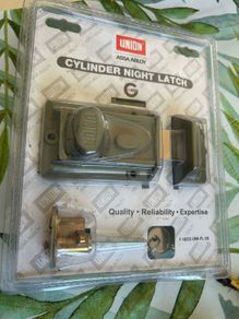 Union cylinder night latch - new