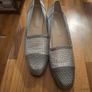 Silver low heeled pumps Image 3