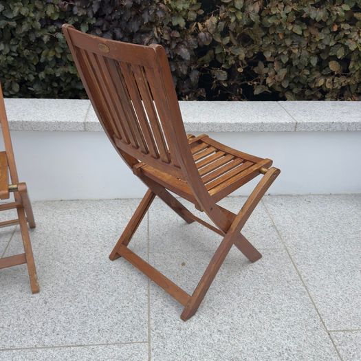 Outdoor Solid Wood Table and Chairs