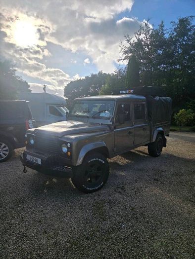 Land Rover defender 130