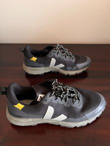 Veja runners (open to negotiate price)