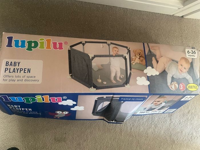 Playpen