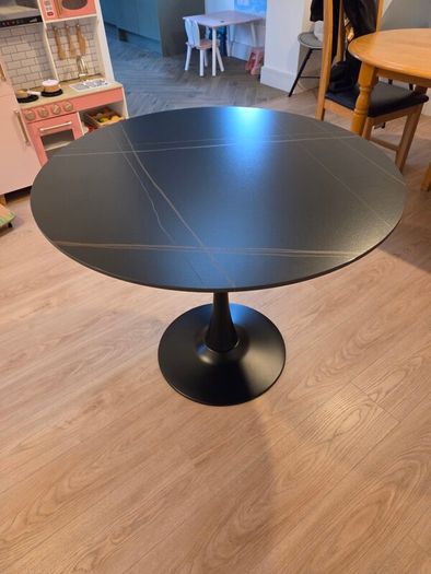 Malta ceramic round dining table