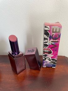 UD Urban Decay Vice Lipstick in shade Local Shine - New / Boxed