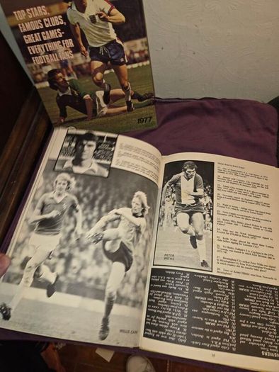 3 Shoot! Annual books from 1970's