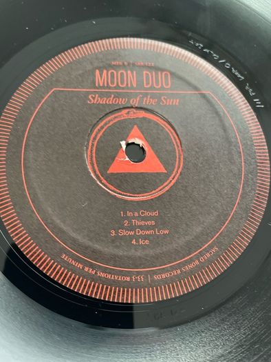 Moon Duo - Shadow Of The Sun