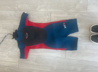 Kids wetsuit (Age 12)