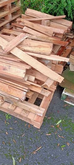 free pallets and timber