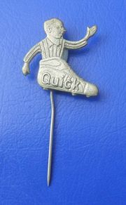 QUICK football boots (Dutch sportswear brand) - a vintage promotional stickpin badge (c.1960's)
