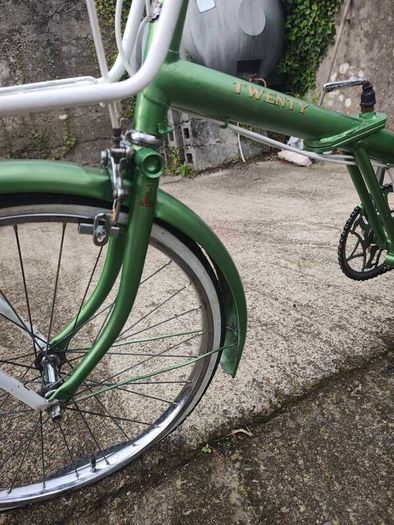 Vintage Raleigh Twenty bike