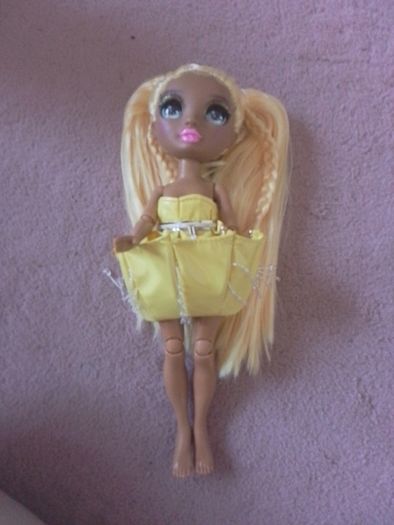 Rainbow High doll, Sunny Madison