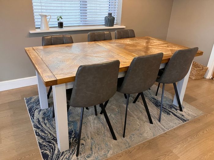 Extendable Table