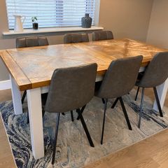 Extendable Table