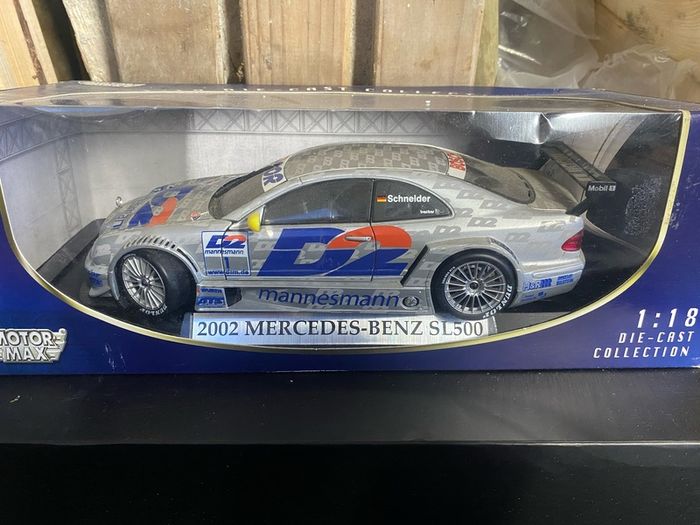 1:18 Mercedes SL500 touring diecast. Genuine model