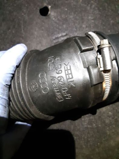 Audi A6 C6 S-line 2006 - Mass Air Flow Meter Sensor / Maf 4f0129615d