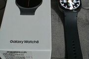 Samsung Galaxy Watch 8 44mm BT - Pristine condition with 4 FREE straps