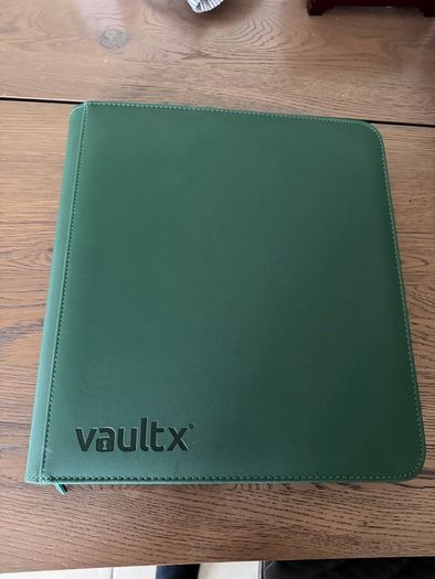 VaultX Binder EXO-TEC Green 624 Cards