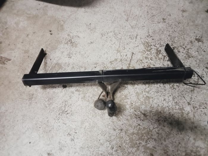 2010 vw Passat tow bar