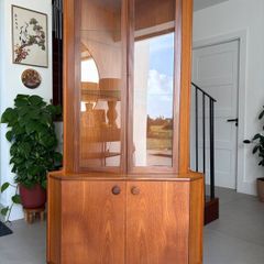 Mid Century Modern Turnidge of London Corner Unit