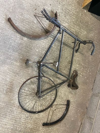 Antique High Nelly bike